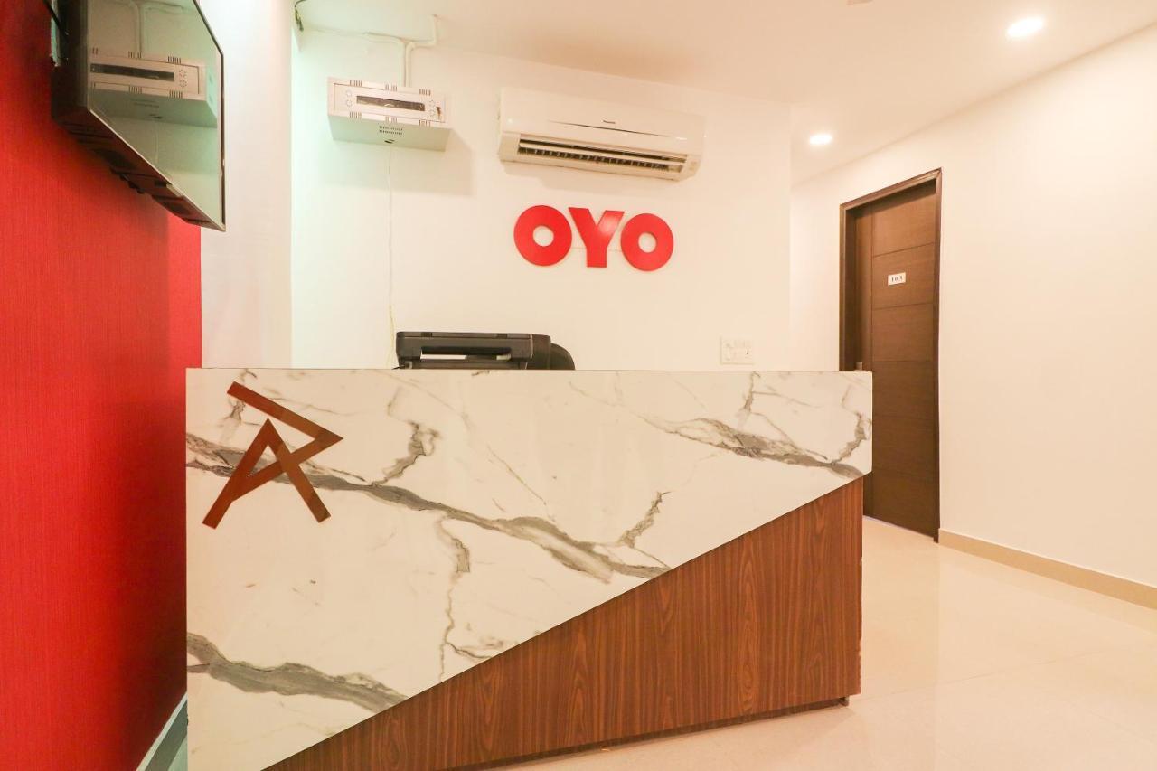 Oyo 63841 White Orchid Otel Indraprastha Dış mekan fotoğraf